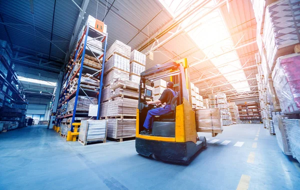 Indonesia's Logistics and Warehousing Industry Poised for ~8% CAGR Growth by 2028