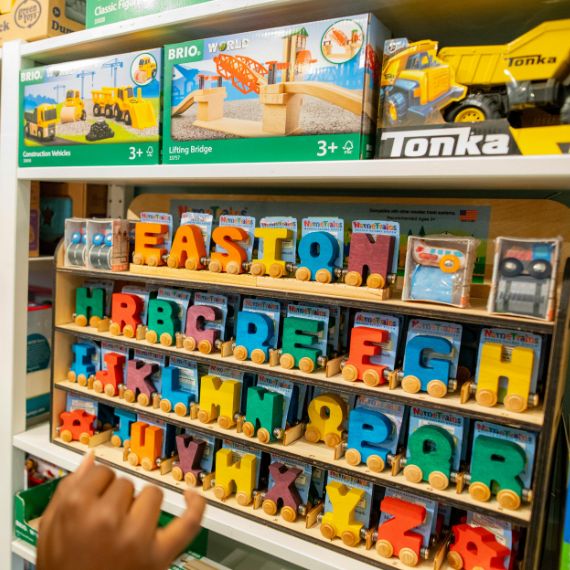 India Toys Market and Forecast to 2032 - Analysis by Product Type (Educational Toys, Plush Toys, Building and Construction Toys, Action Figures and Collectibles, Electronic Toys), Distribution Channel, End User and Geography