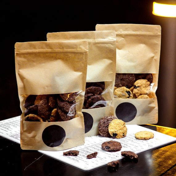 Global Flexible Packaging Market Size and Forecast (2019-2030) - Share Analysis by Material (Metal, Plastic, Paper), Products (Pouches, Bags, Films & Wraps), Application, End-User Industry, and Geography (Asia, Europe, North America, Middle East, LATAM)