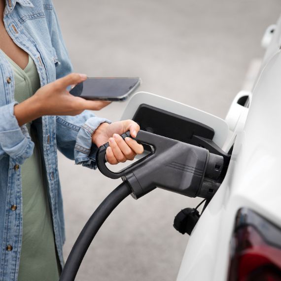 Europe Electric Vehicle Market Size, Share, Trends and Forecast (2019-2030) - Analysis by Country (Germany, UK, Norway, France, Netherlands, Italy, Sweden), Charging Infrastructure, Powertrain (BEV, PHEV, HEV), Sales, and Competitive Landscape